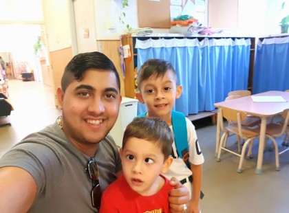 CSÚFOLTÁK KIS GROFÓ KISFIÁT, MERT KANCSAL. ZSENIÁLISAN VÁGOTT VISSZA GROFÓ!