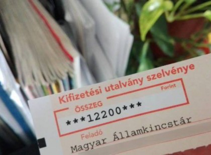 KÖZLEMÉNY! 2-szer érkezik CSALÁDI PÓTLÉK AUGUSZTUSBAN! Ekkor érkezik a számládra az 1. és ekkor a 2. ITT vannak a dátumok :