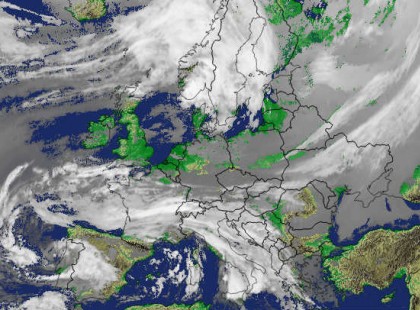 A java még csak most jön: ERŐS hidegfront csap le az országra! Közel 20 fokot esik a hőmérséklet néhány óra alatt! Ezen a napon csap le a hidegfront :