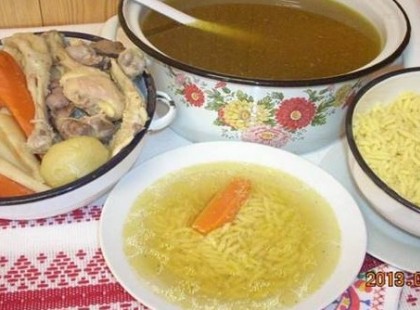 Nyomjon már legyen kedves egy lájkot aki gyerek korától fogyasztja a húslevest és még kutya baja nem volt tőle!Figyeld mit írnak róla.