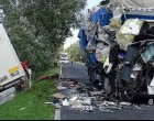 Brutális baleset történt a 52-es főúton,két kamion és egy román rendszámú BMW ütközött össze