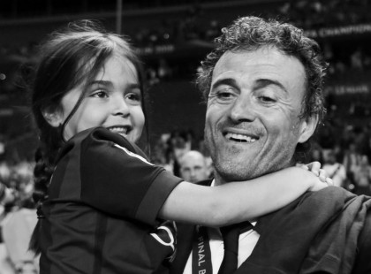 Felfoghatatlan tragédia: Meghalt a Barcelona volt edzőjének 9 éves kislánya
