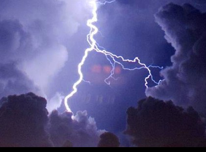 Érkezik az ítéletidő: rengeteg esővel, viharral tör be hazánkba a hidegfront – Ezekre a megyékre már a riasztást is kiadták