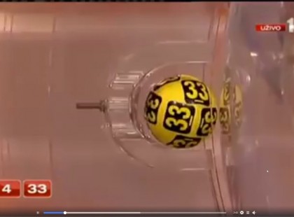 ÍGY CSALNAK A LOTTÓN, LASSÍTOTT FELVÉTEL BUKTATJA LE AZ EGÉSZ RENDSZERT