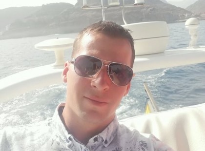 15 percen keresztül küzdött Attila a tengerben, de az legyőzte. A családja belebetegedik, hogy meghalt