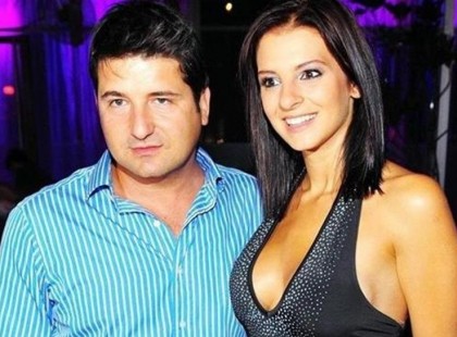 NA erre végképp nem gondoltunk! HAJDÚ PÉTER KITÁLALT! EZ volt az oka pontosan a válásnak SARKA KATÁVAL! Sosem találnád ki….