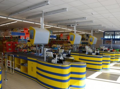MA A LIDL -BEN EGY KÜLFÖLDI MILLIOMOS FIZETETT ELŐTTÜNK. AMIT AZ EMBEREK MŰVELTEK VELÜK, AZ SZÉGYEN!
