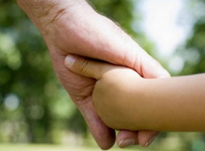 Kiderült, nem az édesanyja kezét fogta a tragédia előtt L.L. Junior kisfia ,hanem...