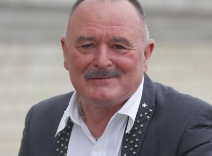 NAGY FERÓ ÉHEN AKAR HALNI, ANNYIRA KEVÉS A NYUGDÍJA, ENNYIT KAP ÖSSZESEN….