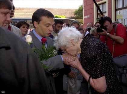 Levelet irt Orbánnak egy nyugdíjas, tízezrek értenek egyet vele