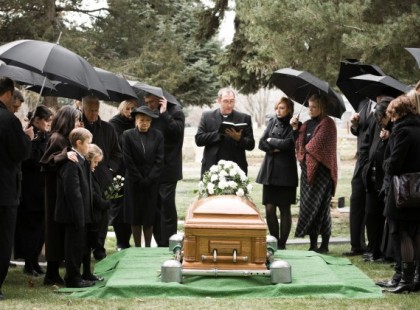 Teljes titokban pénteken eltemették Ambrus Zolit, Isten Veled Zoli