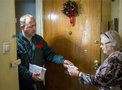 Hivatalos: ennyi kiegészítést kapnak a nyugdíjasok novemberben