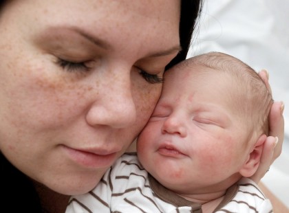 19 nappal a születése után meghalt a kisfiú, mert az anyja valamit rosszul csinált