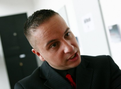 Ez az igazság:L.L. Junior élő videóban tisztázta a Csilláról és fiáról szóló híreket