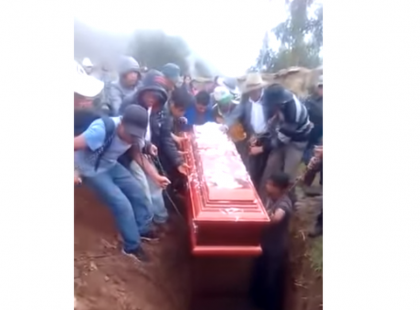 A kapzsi férj azt akarta, minden pénzét temessék el vele együtt. Ám a feleség elképesztő dolgot tett!