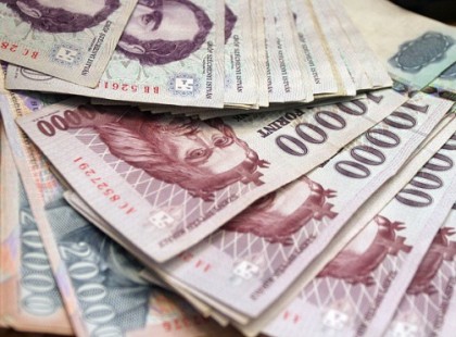 Sokaknak jár az évi 89 400 forint úgy, hogy nem is tudnak róla