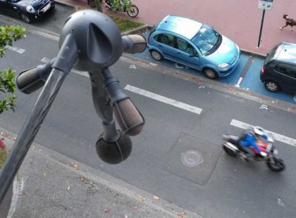 Már telepítik az utak mellé a forradalmi új traffipaxokat