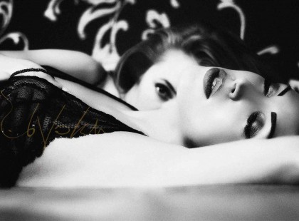 Vadidegen férfiakkal feküdt le az ismert magyar énekesnő