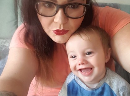 Heroinba mártotta a baba cumiját, a kisbaba örökre elaludt..