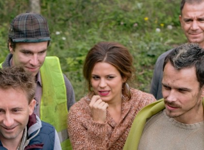 Pár órája érkezett – Borzasztóan rossz hír érkezett a MI kis Falunk rajongóinak!