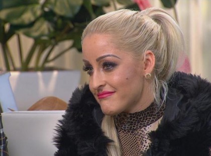 Nagyon keményen megmondta Suzy! Ezt üzeni ....