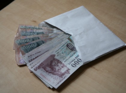 OKTÓBER 31-ig segítséget kapnak a családok : 1 gyerekre 45 ezret, 2 gyerekre 90 ezer forint, 3 gyerekre 135 ezer forint! >>>>