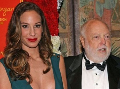 Most jelentették be a HIVATALOS SZÁMOT! ITT A VÉGRENDELET : Pontosan ennyit ÖRÖKÖLT VAJNA TÍMEA Andy Vajna vagyonából : :