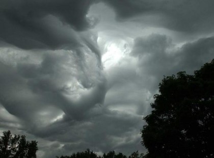 Fordulat az időjárásban: Ekkor érkezik a lehűlés, így ér véget a késői meleg