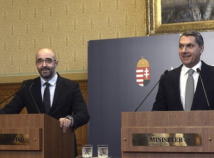 Friss hírek a nyugdíjasok dupla pluszpénzéről – Megvan, mennyit kapnak, és az is, hogy pontosan mikor érkezik!!!