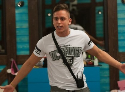 Teljesen megőrült Aurélió: 175 km/h-val száguldozott és közben telefonozott