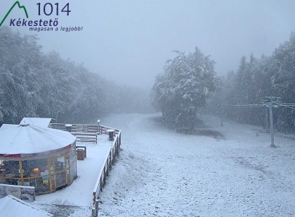 Megérkezett a hó: Itt már esik a hó Magyarországon videó