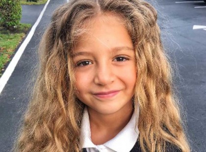 Meglepő dolgot találtak a kislány polója alatt. 8 millió emberből 1-nek van ilyene