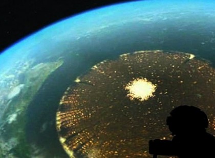 Idegen invázió: 400 km széles korong alakú anomália lépett a Föld légkörébe?