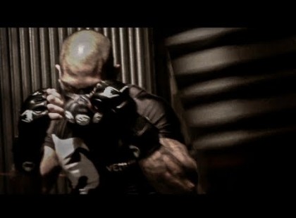 Ismert ketrecharcos hívta ki a hatgyermekes édesanyát megverő Istvánt