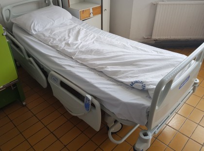 Most érkezett! Életmentő műtétet kellett végrehajtani a magyar szinkronszínészen!