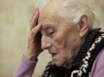 Elképesztő, miért kényszerült koldulni az idős néni