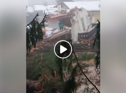 Brutális földcsuszamlás Ausztriában - egész házat letarolt