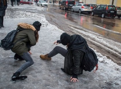 Kettészakad az ország! Villámgyors átmenettel jön a tél: faggyal és ónos esővel búcsúzik a november!! A FÉL országra kiadták a riasztást – veszélyes idő JÖN! >>