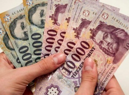 ITT VAN A 450 ezer forintos egyösszegű támogatás, amit szinte bárki megkaphat, de kérvényezni kell a kormányablakban! Alig páran tudnak róla -mentsd el ezt a jogszabályt, mert erre kell hivatkoznod! Itt vannak a legfontosabb tudnivalók, amit tudnod kell az igényléshez :