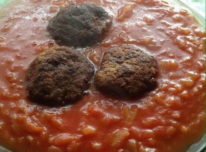 Te is szereted a paradicsomos káposztát fasírttal? Itt van hozzá a legjobb recept <3