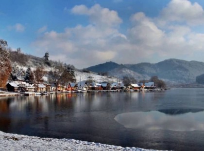 Egész Európában egyedülálló magyar tó, ahol érdemes nyaralni!