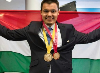 Egy magyar fiatalember nyerte az asztalos világbajnokságot.Gratulálunk a sikeréhez!