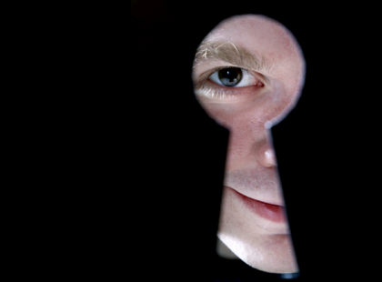 Kitől féltsük a magánszféránkat?