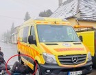 Tegnap egy mentőautó alatt fekvő emberre lettem figyelmes ! Hihetetlen ,hogy ez megtörtént Magyarországon ! Ezt üzenném ennek a két embernek