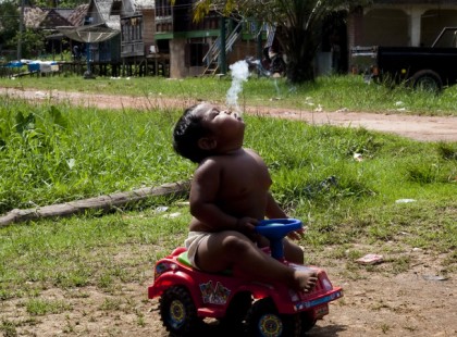 Emlékszel még erre a kisfiúra? Napi 40 cigit szívott el - így néz ki most - fotók