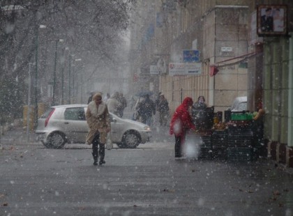 JÖNNEK A KEMÉNY MÍNUSZOK ÉS A HÓ! Hideg, nyálkás, ködös, esős, záporos, zivataros, undorító…. Tudd meg mire számíthatsz!Oszd meg kérlek, sokaknak fontos! Köszönöm!