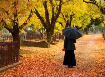 Nagyon durva!! Kiderült egy nagyon veszélyes csavar a 2020-as ÖZVEGYI NYUGDÍJAKRÓL!! Erről tudjatok! Óriási pofáraesés lesz ha utólag tudja meg!