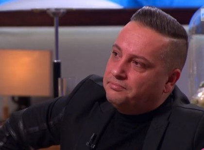 Zokogva fotózták le Juniort egy játszóházban, a kisfia kereste a testvérét..