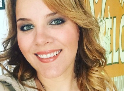 TÓTH VERA végre megmutatta a babát! ANnyira picike még de már látszik….