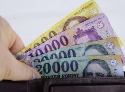 Kőkemény drágulás jött el 2020-ra: ez kerül 253 százalékkal többe a boltokban ,pl a cigaretta ,de van itt még más is .